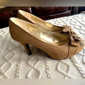 X-Appeal Brand Faux Suede Heels with Front Bows, Peek a Boo Toes Women’s 6.5